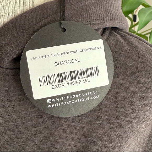 White Fox With Love In The Moment Oversized Hoodie Charcoal M/L

PTP: 25” - Picture 8 of 10